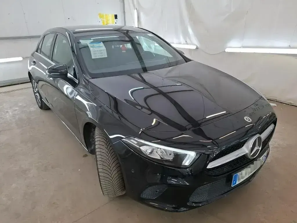 Usado Mercedes A250 218 CV (160 kW) 2022 Negro Utilitario