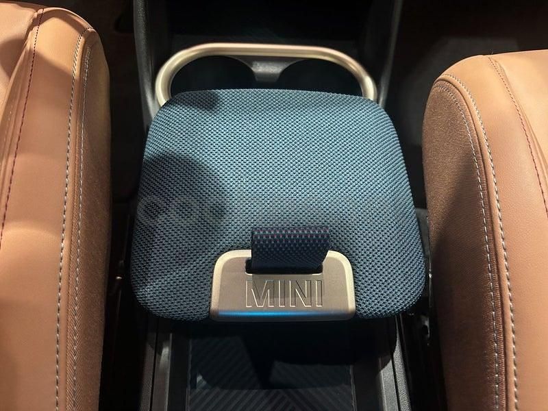 Usado Mini Countryman 170 CV (125 kW) 2025 Gris / plata SUV