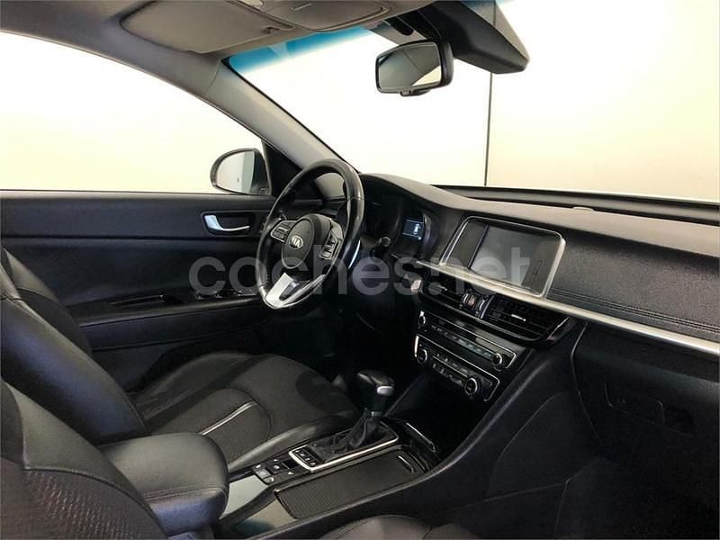 Usado Kia Optima 136 CV (100 kW) 2019 Blanco Familiar