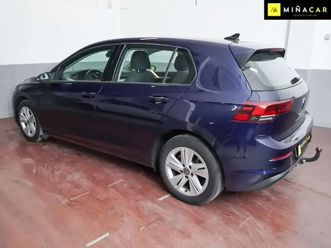 Usado VW Golf VIII 110 CV (80 kW) 2021 Blanco Utilitario