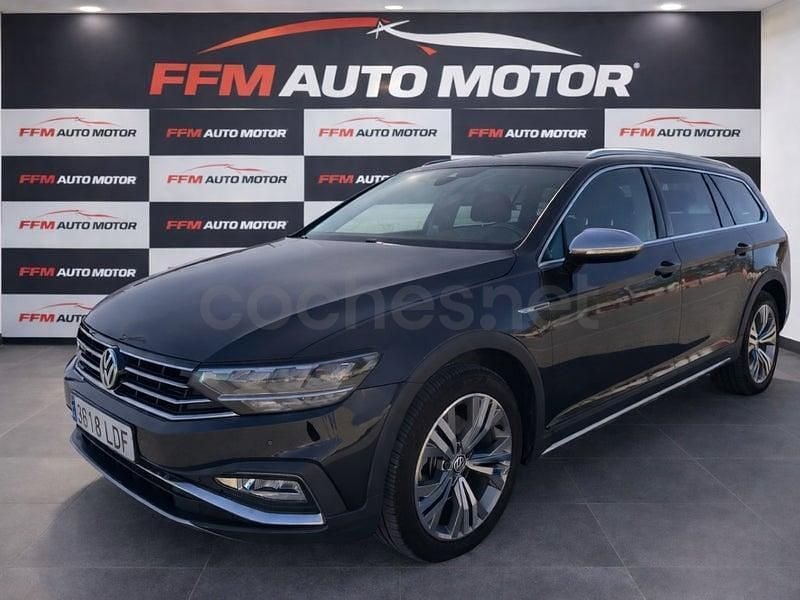 Usado VW Passat Alltrack 200 CV (147 kW) 2020 Negro Familiar