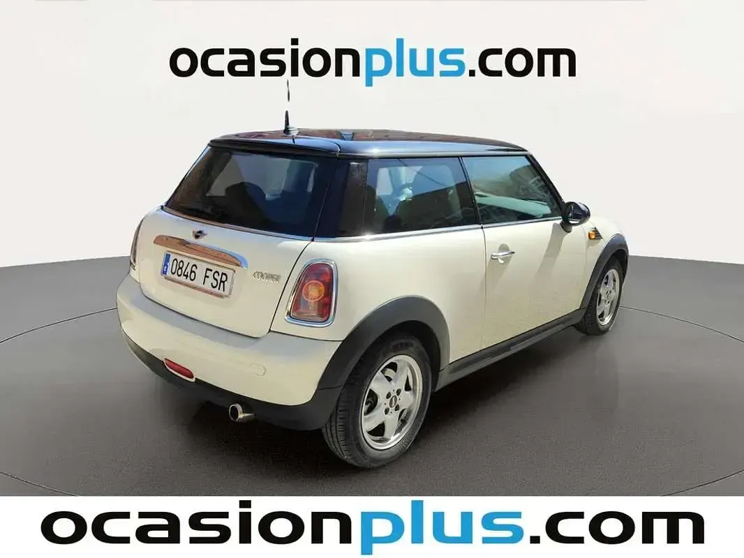 Usado Mini Cooper 120 CV (88 kW) 2007 Blanco Utilitario