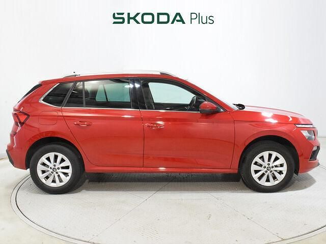 Usado Skoda Kamiq Selection 115 CV (84 kW) 2025 Rojo SUV