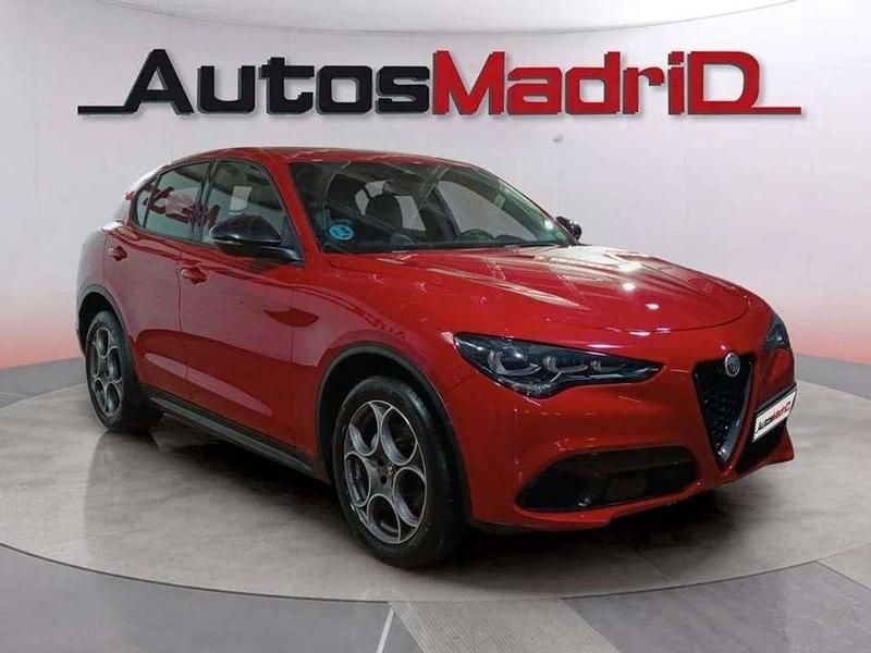 Usado Alfa Romeo Stelvio Sprint 162 CV (119 kW) 2023 Rojo SUV