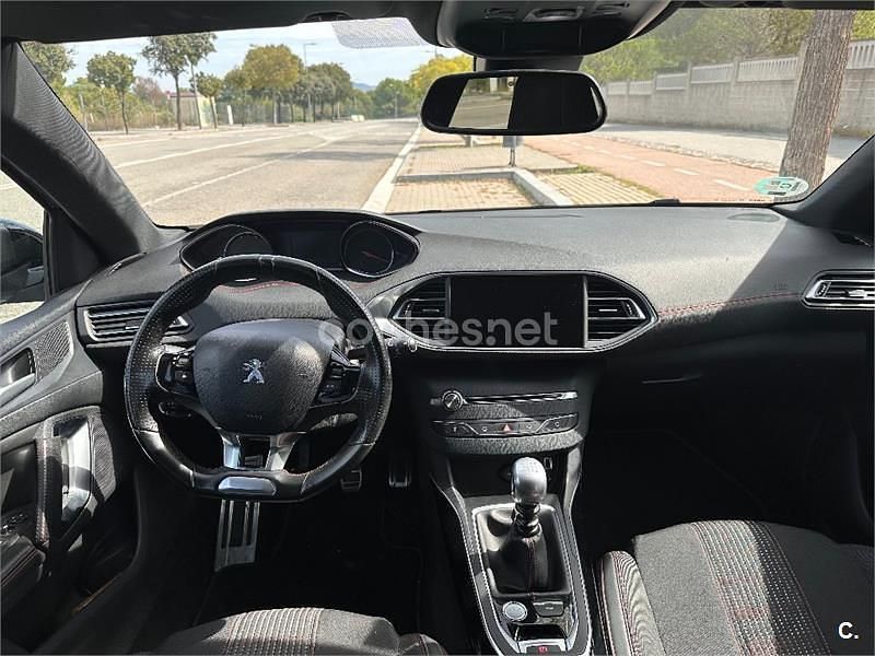 Usado Peugeot 308 SW GT-line 130 CV (95 kW) 2017 Gris / plata Familiar