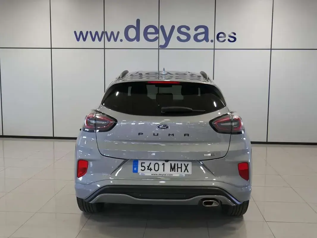 Usado Ford Puma ST-Line X 125 CV (91 kW) 2023 Plateado SUV