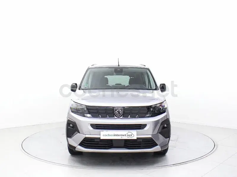 Usado Peugeot Rifter GT 130 CV (95 kW) 2025 Gris / plata Monovolumen