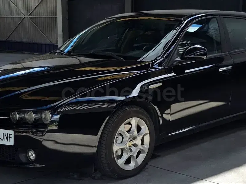Usado Alfa Romeo 159 Distinctive 150 CV (110 kW) 2009 Negro Familiar