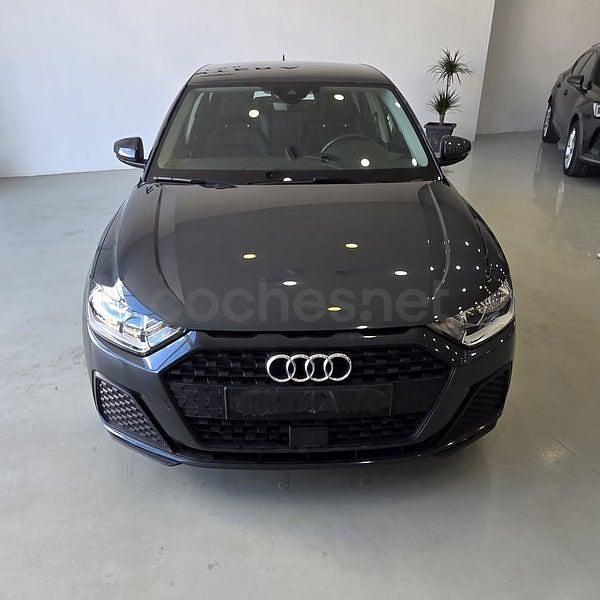 Usado Audi A1 Sportback 116 CV (85 kW) 2020 Gris / plata Utilitario