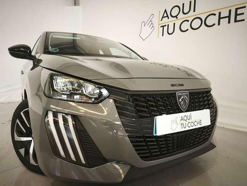 Usado Peugeot 208 Active 101 CV (74 kW) 2024 Gris Utilitario
