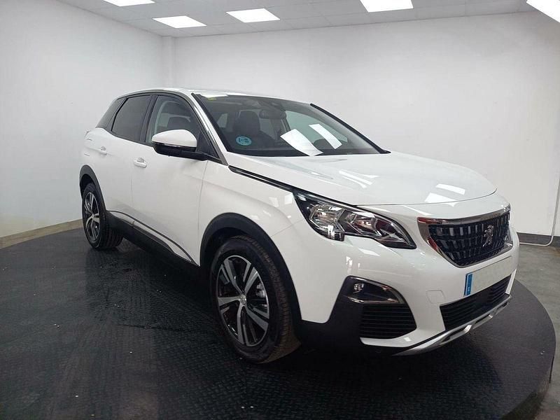 Usado Peugeot 3008 Allure 131 CV (96 kW) 2020 Blanco SUV