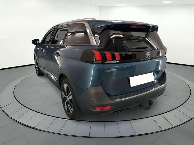Usado Peugeot 5008 Allure 131 CV (96 kW) 2020 Esmeralda Monovolumen