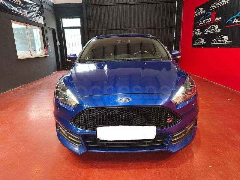 Usado Ford Focus ST 185 CV (136 kW) 2017 Azul Berlina