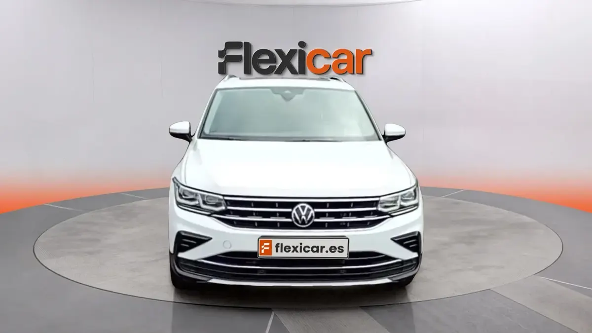 Usado VW Tiguan Life 245 CV (180 kW) 2021 Blanco SUV