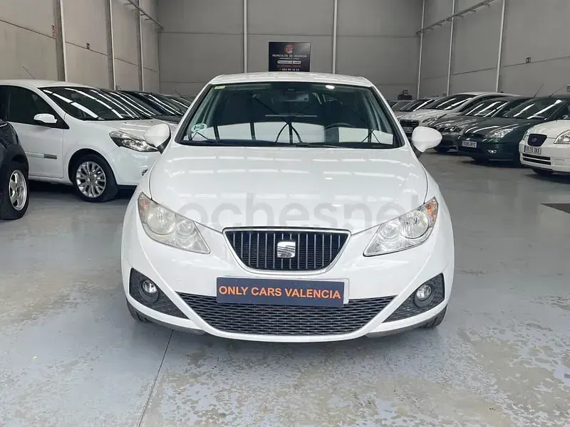 Usado Seat Ibiza Style 90 CV (66 kW) 2011 Blanco Berlina