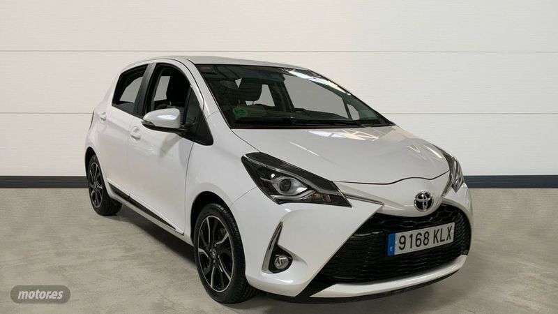 Blanco Usado 2018 Toyota Yaris Utilitario | 14.000 € (Precio justo) - Imagen 1/4