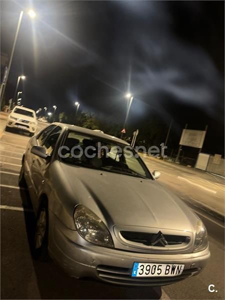 Usado Citroën Xsara 110 CV (80 kW) 2002 Gris / plata Berlina