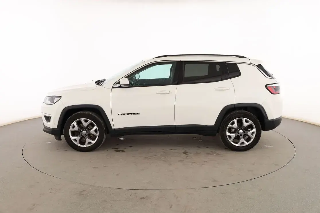 Usado Jeep Compass Limited 120 CV (88 kW) 2019 Blanco SUV
