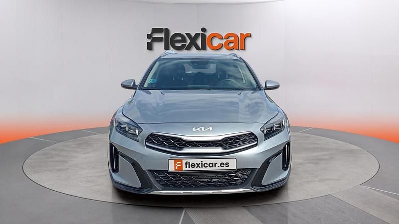 Usado Kia XCeed 136 CV (100 kW) 2024 Gris SUV