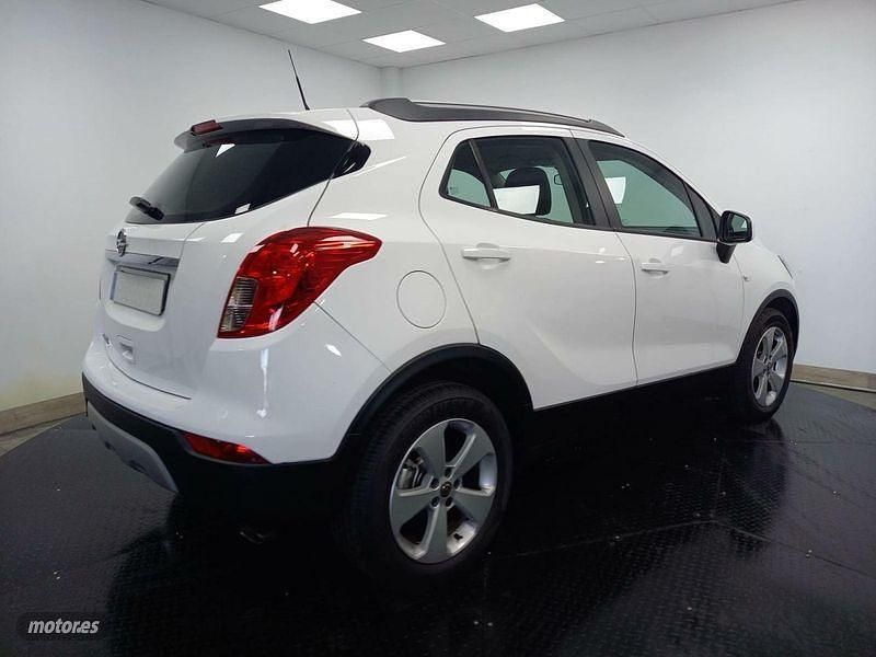 Usado Opel Mokka Selective 140 CV (102 kW) 2019 Blanco SUV