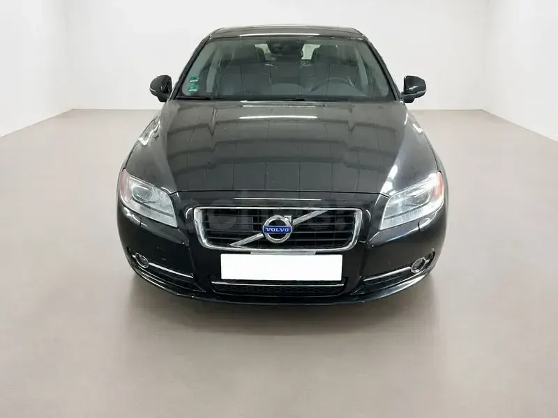 Usado Volvo S80 Summum 215 CV (158 kW) 2012 Negro Berlina