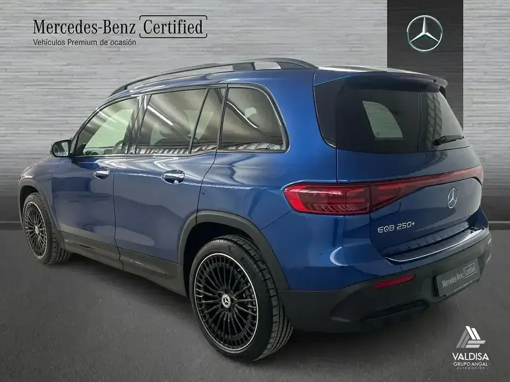 Usado Mercedes EQB250+ AMG 139 kW (190 CV) 2026 Azul SUV