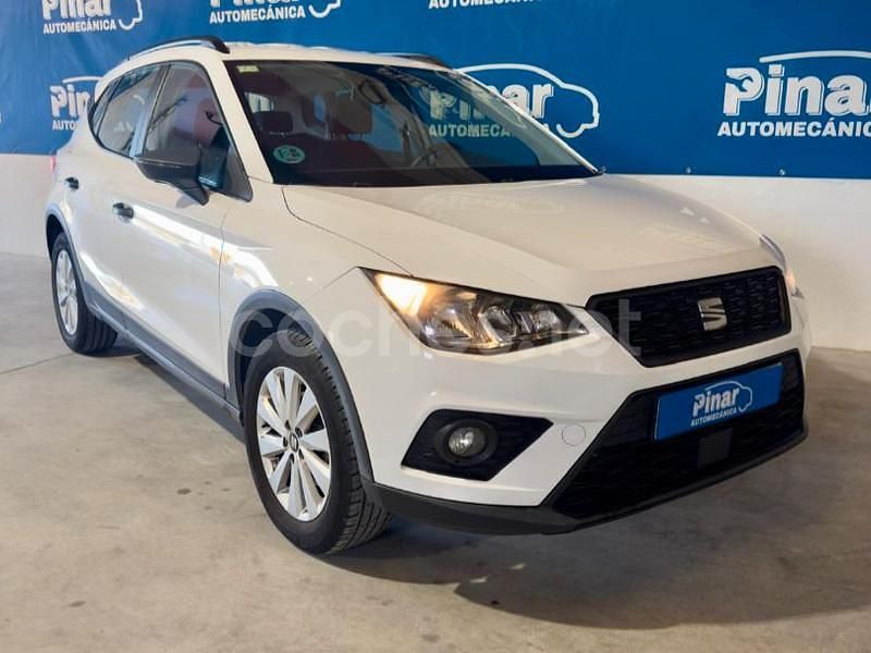 Usado Seat Arona Reference 95 CV (69 kW) 2018 Blanco SUV