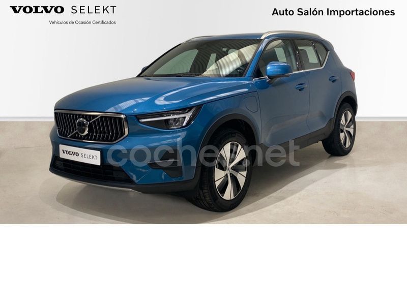 Azul Usado 2023 Volvo XC40 Core SUV | 44.500 € - Imagen 1/4