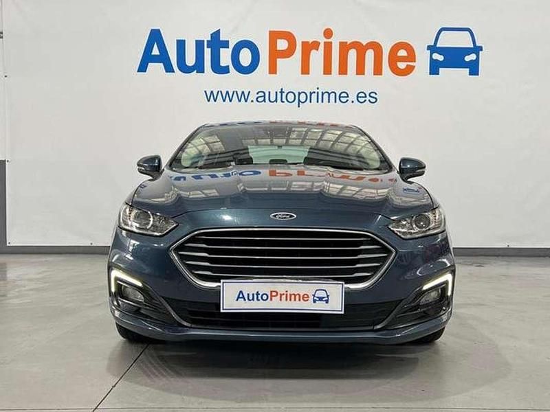 Usado Ford Mondeo Titanium 187 HP (137 kW) 2021 Azul Sedan