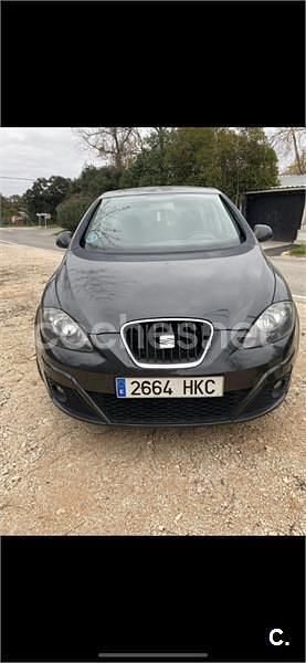 Usado Seat Altea Style 125 CV (91 kW) 2012 Negro Monovolumen