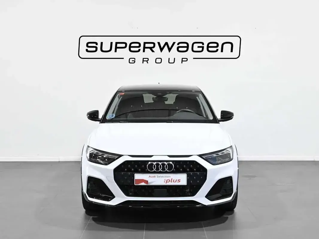 Usado Audi A1 Comfort 110 CV (80 kW) 2021 Blanco SUV