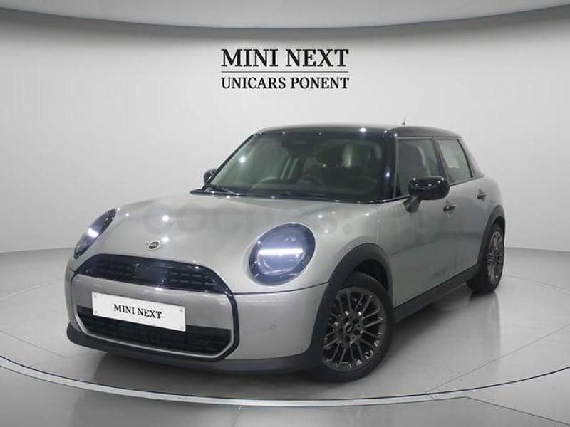 Usado Mini Cooper 114 kW (156 CV) 2025 Gris / plata Utilitario