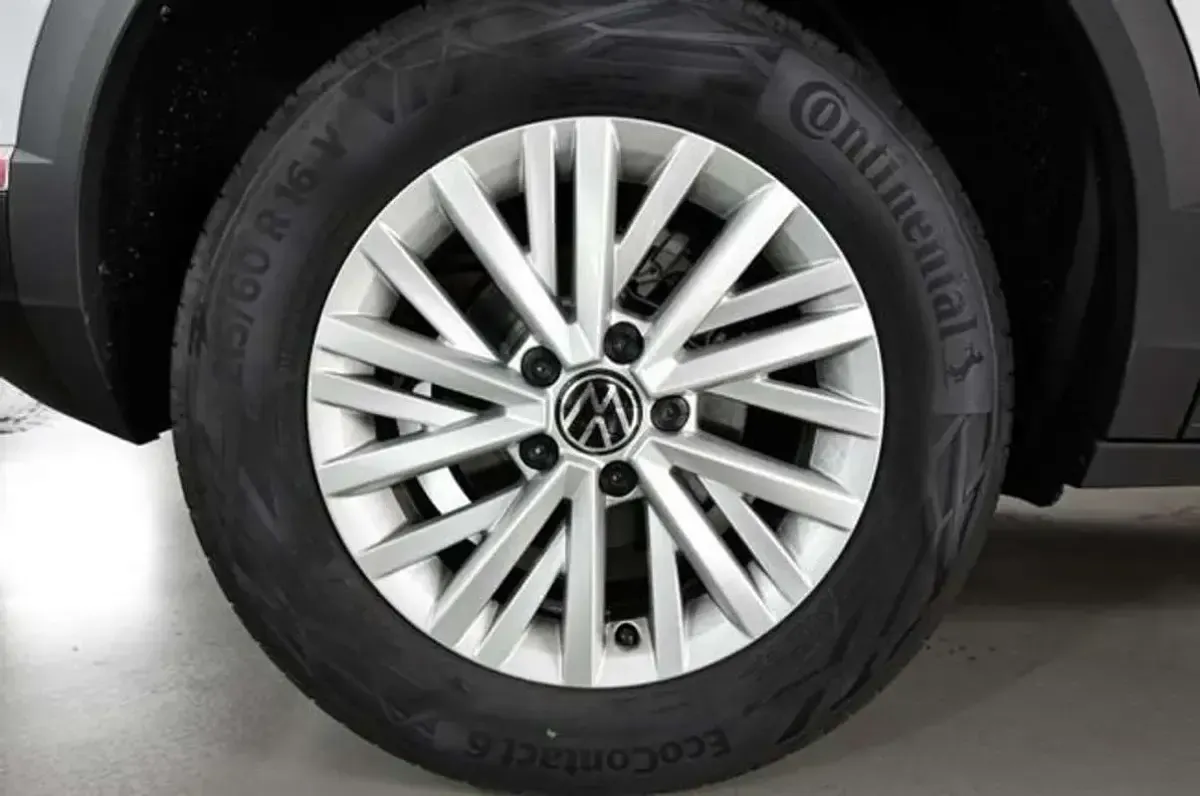Usado VW T-Roc 111 CV (81 kW) 2023 Blanco SUV