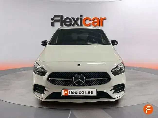 Usado Mercedes B200 150 CV (110 kW) 2023 Blanco Utilitario