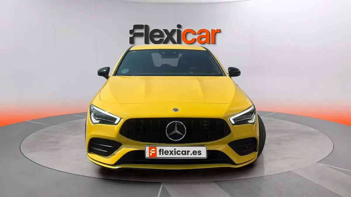 Usado Mercedes CLA200 150 CV (110 kW) 2019 Amarillo Coupe