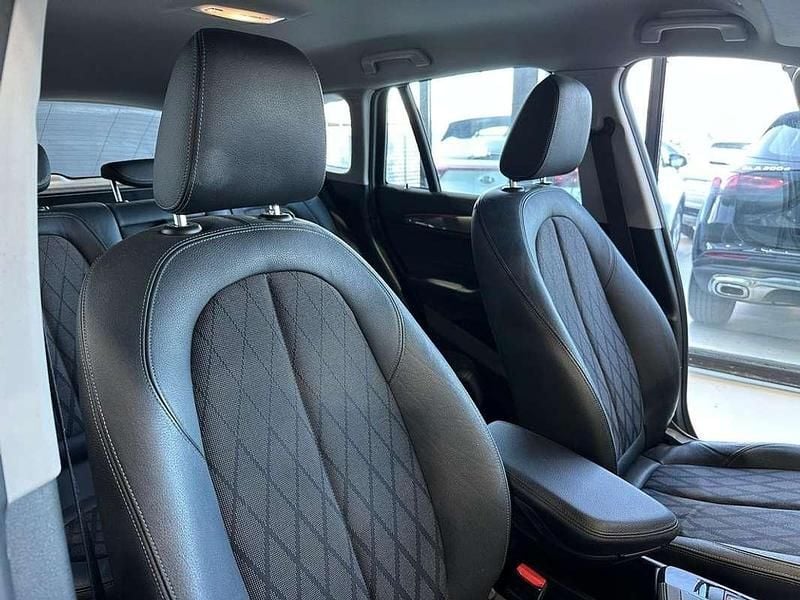 Usado BMW X1 Comfort Edition 150 CV (110 kW) 2018 Gris SUV