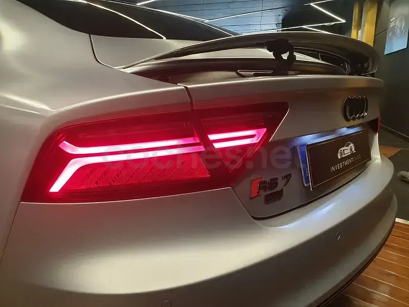 Usado Audi RS7 Sportback 560 CV (411 kW) 2015 Gris / plata Utilitario