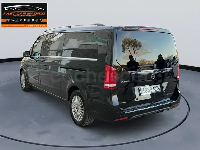 Usado Mercedes V250 Avantgarde 204 CV (150 kW) 2019 Negro Monovolumen