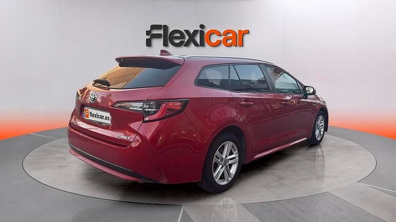 Usado Toyota Corolla Active 122 CV (89 kW) 2021 Rojo Familiar