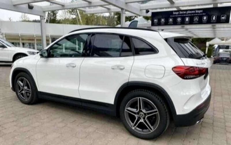 Usado Mercedes GLA220 AMG 190 CV (139 kW) 2020 Blanco SUV