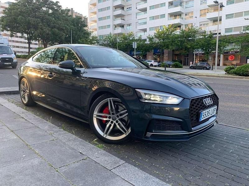 Usado Audi A5 Sportback S-Line 218 CV (160 kW) 2017 Gris / plata Utilitario