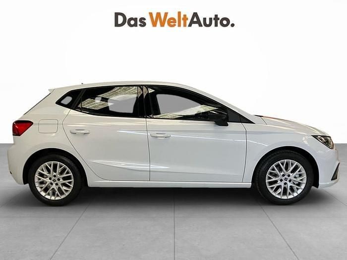 Usado Seat Ibiza FR 115 CV (84 kW) 2025 Blanco Utilitario