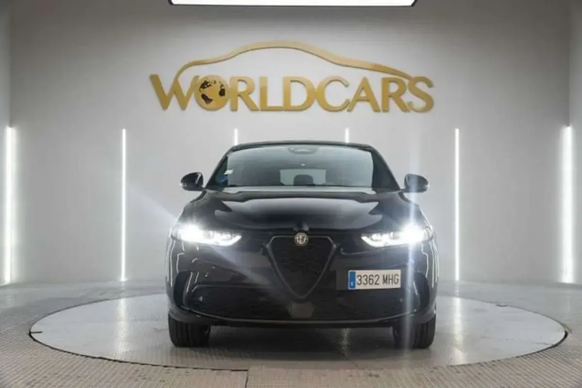 Usado Alfa Romeo Tonale Veloce 280 CV (205 kW) 2023 Negro SUV