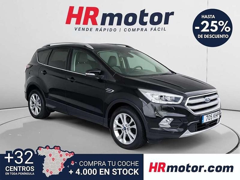 Usado Ford Kuga Titanium 121 CV (88 kW) 2018 Negro SUV