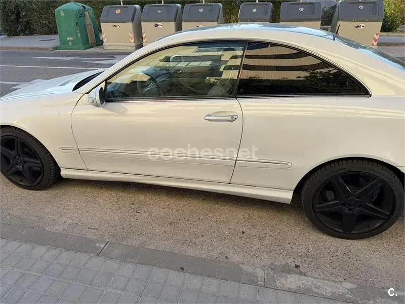 Usado Mercedes CLK320 Elegance 218 CV (160 kW) 2002 Blanco Coupe