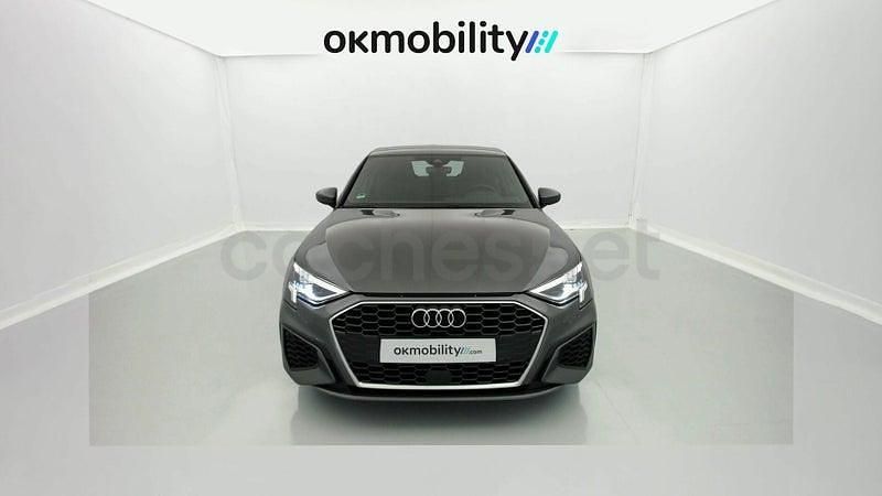 Usado Audi A3 S-Line 150 CV (110 kW) 2024 Gris / plata Berlina