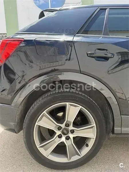 Usado Audi Q2 Sport 116 CV (85 kW) 2019 Negro SUV
