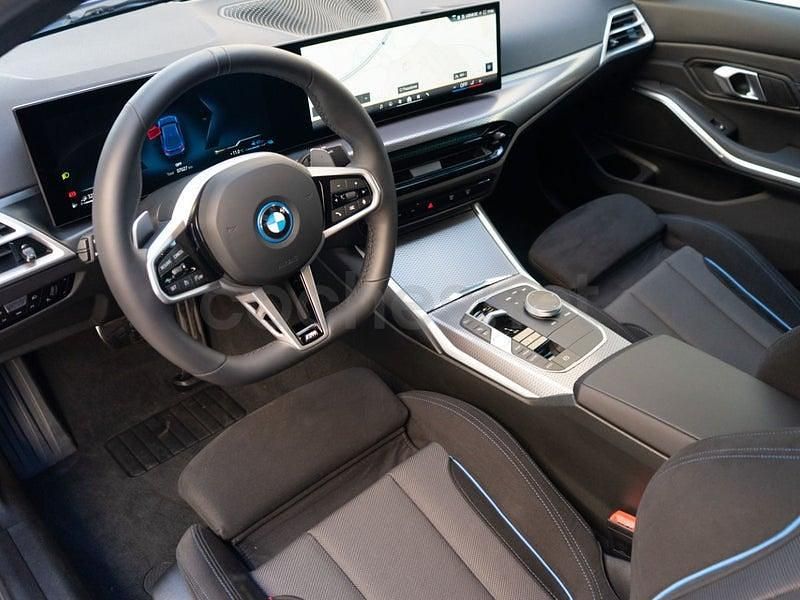 Usado BMW 330e Sport Line 292 CV (214 kW) 2025 Azul Berlina