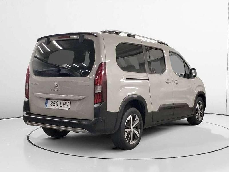 Usado Peugeot Rifter Allure 131 CV (96 kW) 2021 Gris Monovolumen