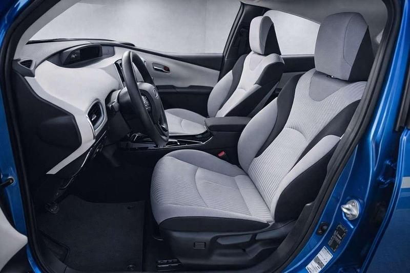 Usado Toyota Prius 122 CV (89 kW) 2020 Azul Utilitario